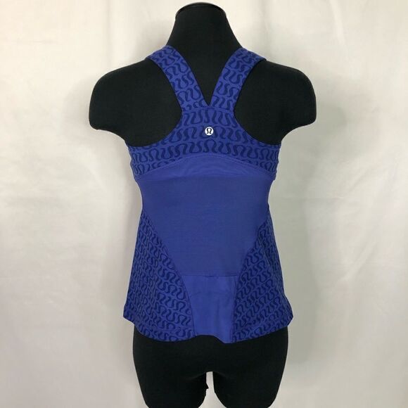 LuluLemon Whisper Logo Tank - Women’s 6 - Picture 3 of 7